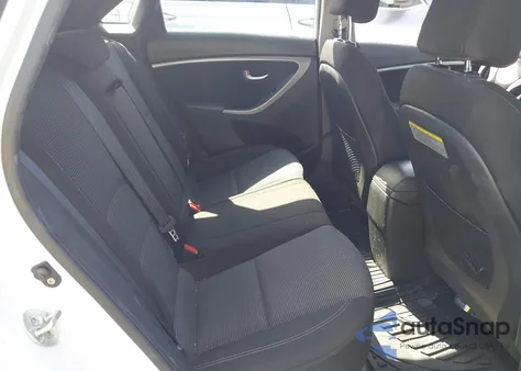 2017 Hyundai Elantra Gt z USA, uszkodzony, nr VIN KMHD35LH4HU382024